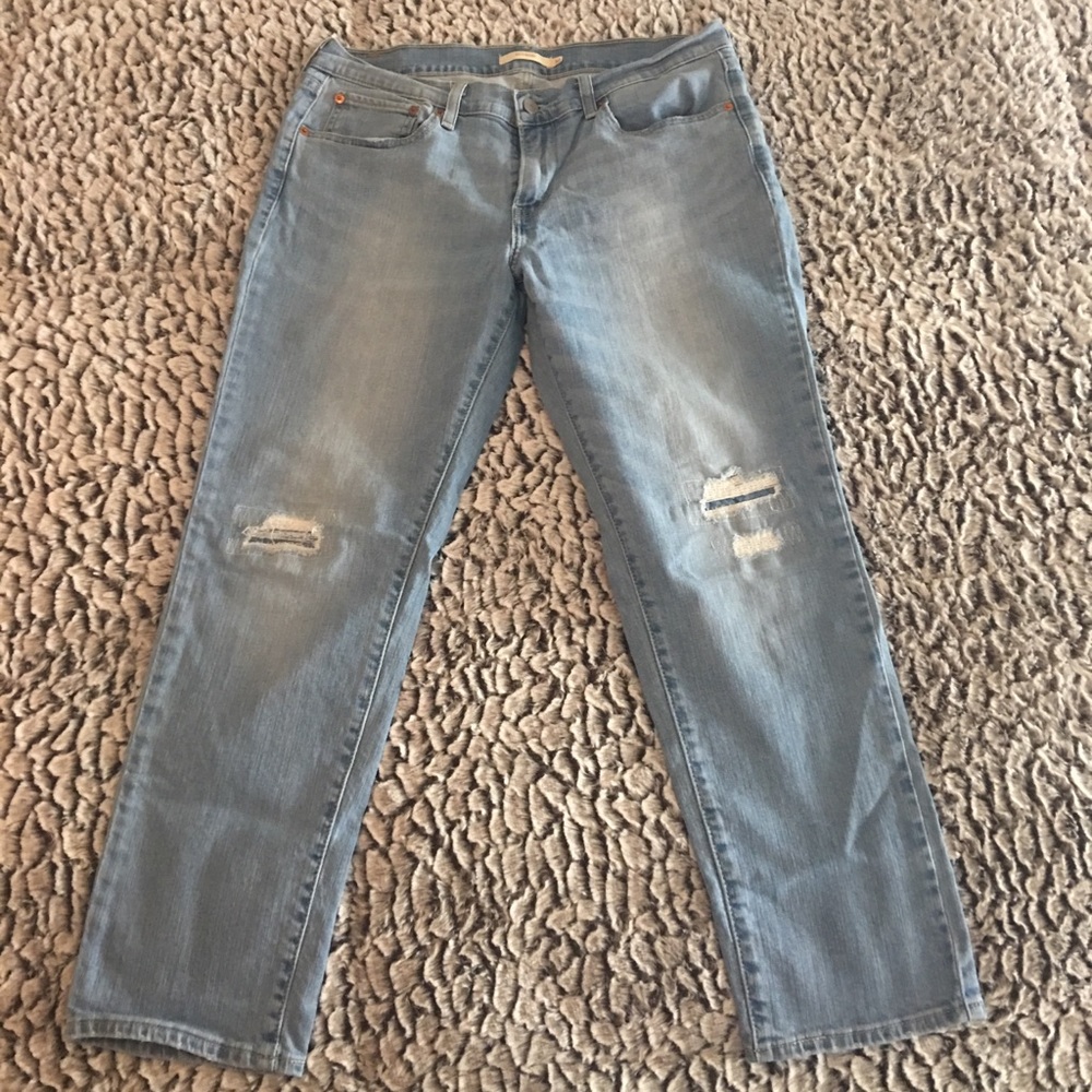 Light blue Levi’s